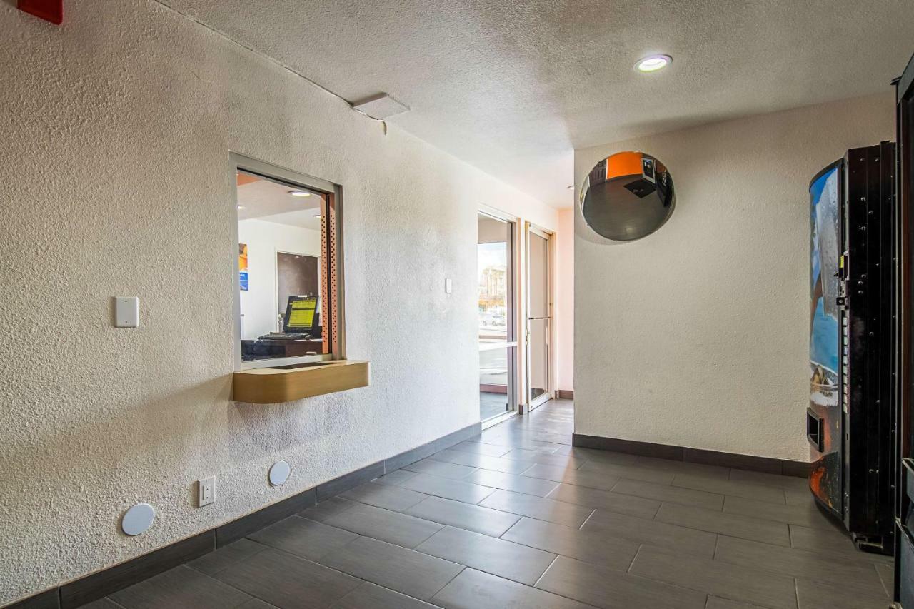 Motel 6-Bakersfield, CA - Airport Exterior foto