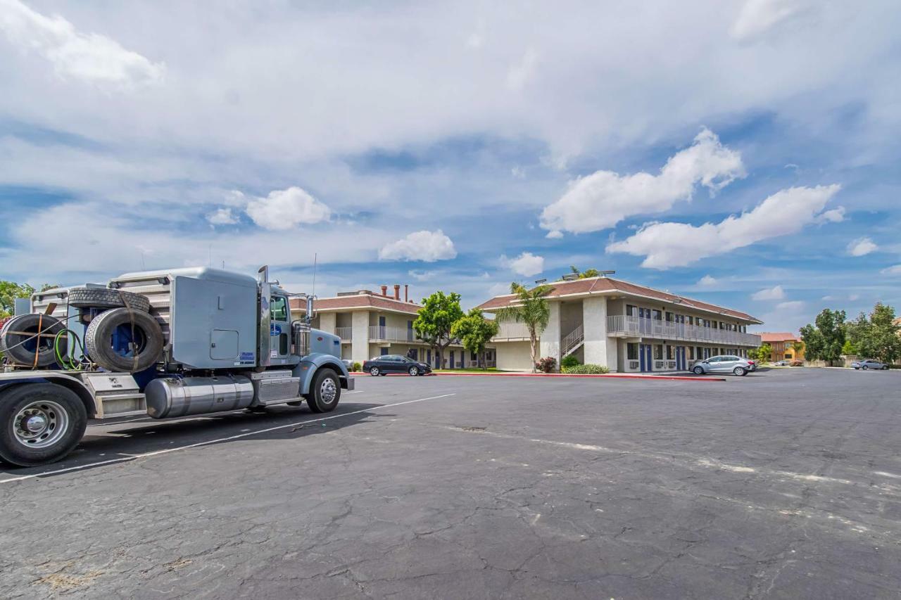 Motel 6-Bakersfield, CA - Airport Exterior foto